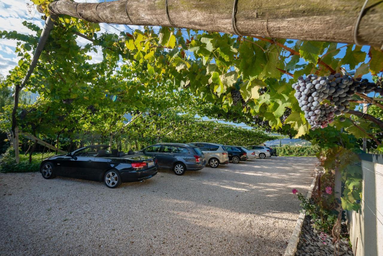 Quellenhof Apartment Termeno Exterior foto
